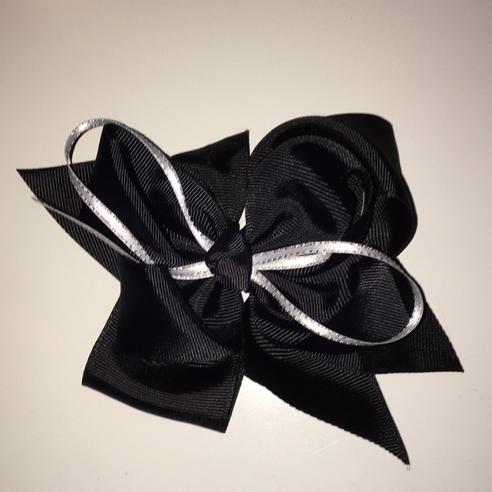 black and white hair bow